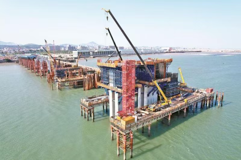 廈門日報：蓮嶝大橋開啟主跨上部結構施工